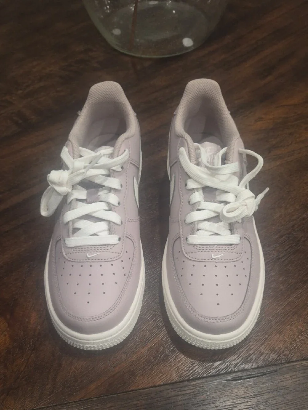 Nike AIR FORCE  Low-Top Sneakers in Light Lavender and White. BRAND NEW NO BOX